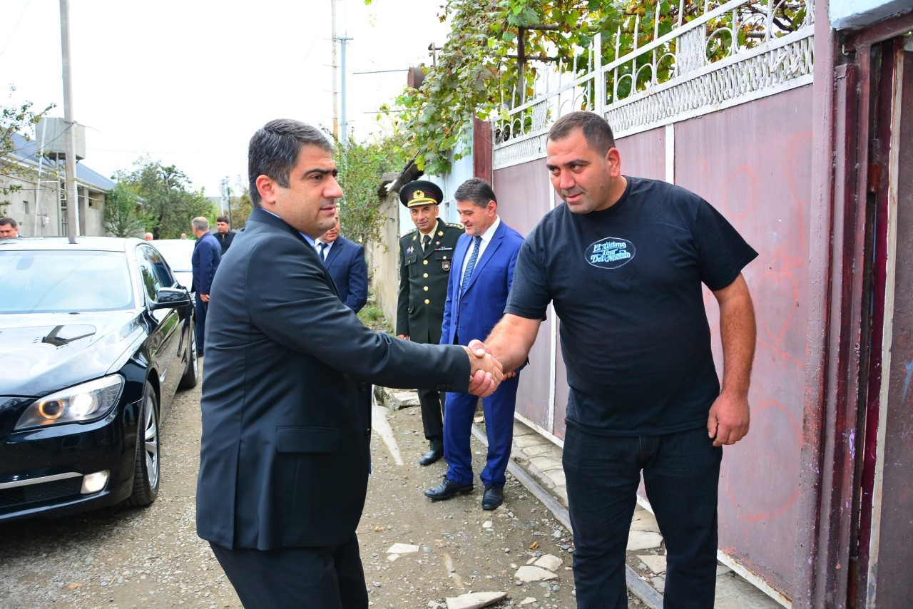 Ağstafada şəhid Ceyhun Əsgərovun anası ziyarət olunub - FOTOLAR